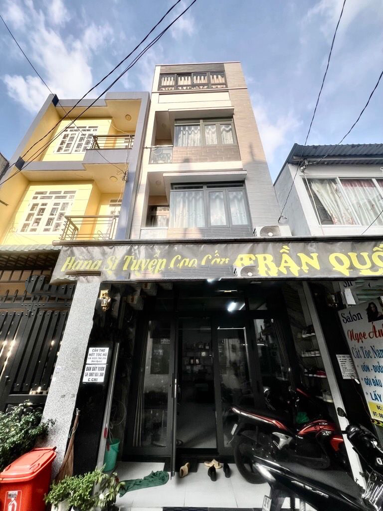Nhà 4 tầng kinh doanh đỉnh Tây Thạnh- sát Aoen Tân Phú kết cấu 1 trệt 3 lầu ,gồm 3 phòng ngủ 3 Wc, 