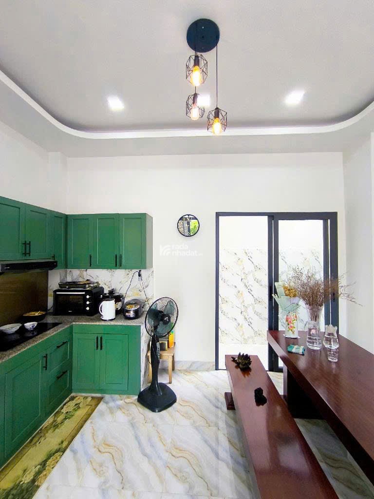 NHÀ MỚI KHU PHÂN LÔ ĐƯỜNG 8M VỈA HÈ