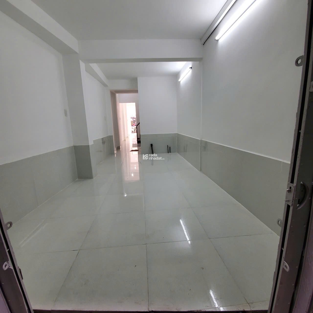 Nhà mới MT Hùng Vương, Q10, chỉ 265tr/m2 kèm HĐ thuê 30Tr