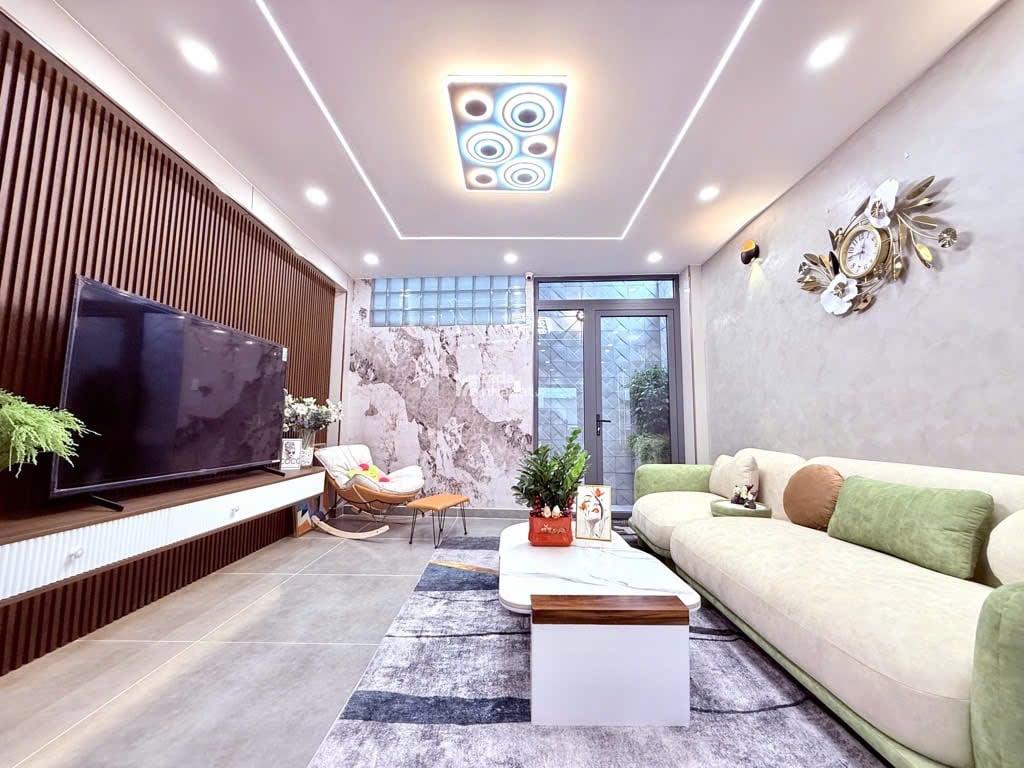 Nhà đẹp mới xây 100%  Xe hơi vào nhà  Phạm Văn Chiêu  P9  Gò Vấp  5 tầng  Giá 9.9tỷ