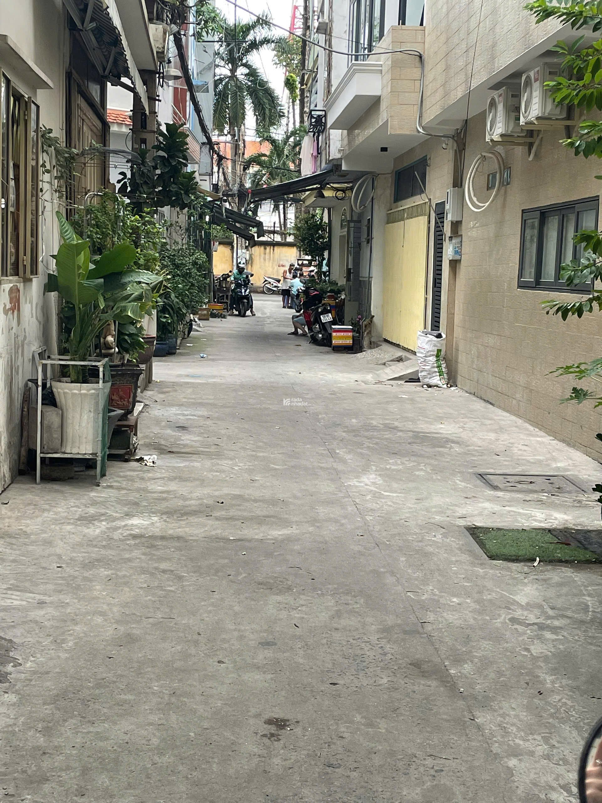 Nhà đẹp Cao Thắng Quận 10, 4x14m, 1 trệt 2 lầu sân thượng ,vị trí cực đắc địa, giá chỉ 13 tỷ