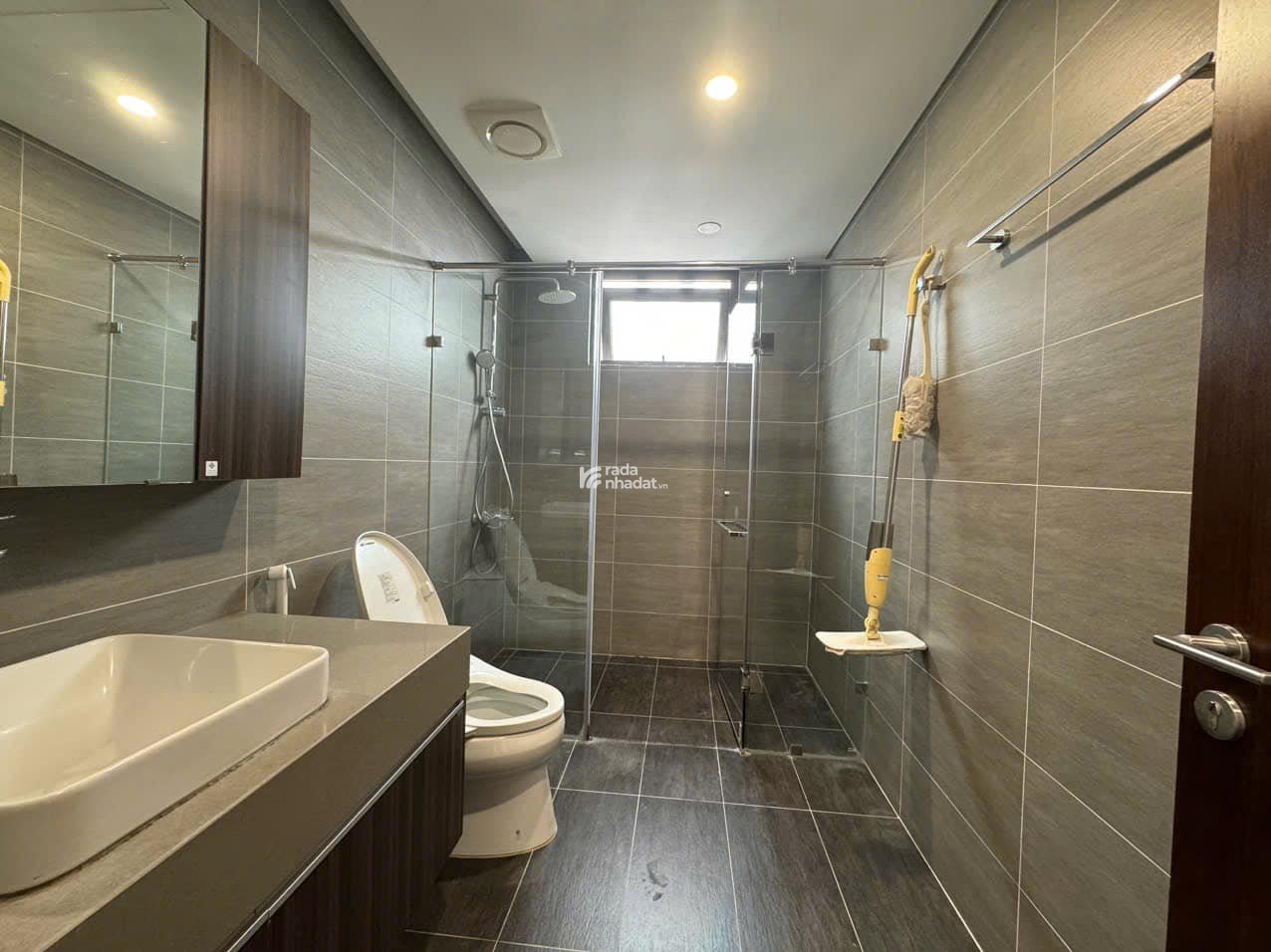 PKD thông báo! Mở bán căn hộ 3PN 107m2 trục M07 rẻ đẹp nhất giá 11.5 tỷ, đã có sổ đỏ, view Hồ Tây