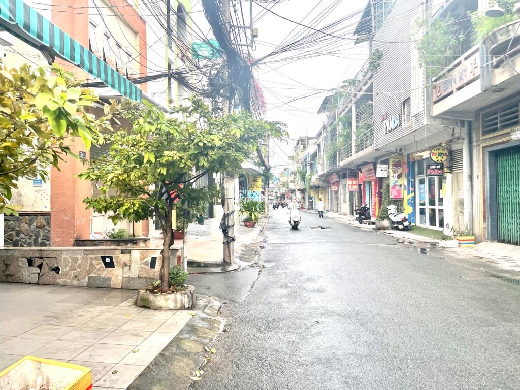 Bán nhà mặt tiền Võ Thành Trang 120m2