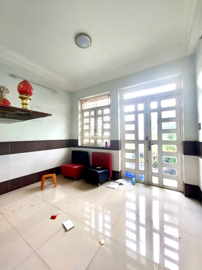 Bán nhà mặt tiền Võ Thành Trang 120m2