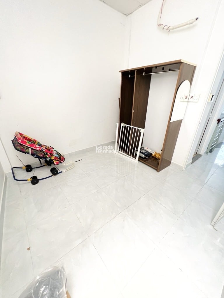 SÁT HẺM XE HƠI NI SƯ HUỲNH LIÊN, TÂN BÌNH, 30M2 TIỆN XÂY MỚI. GIẢM 350TR CHỈ 3.25T