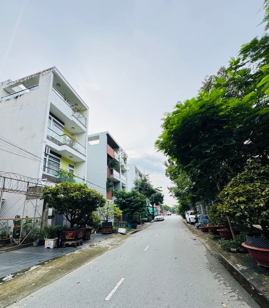 MẶT TIỀN ĐƯỜNG SỐ KDC DÂN TRÍ - CẠNH TRƯỜNG HỌC  5PHÚT VỀ TÊN LỬA AEON MALL.