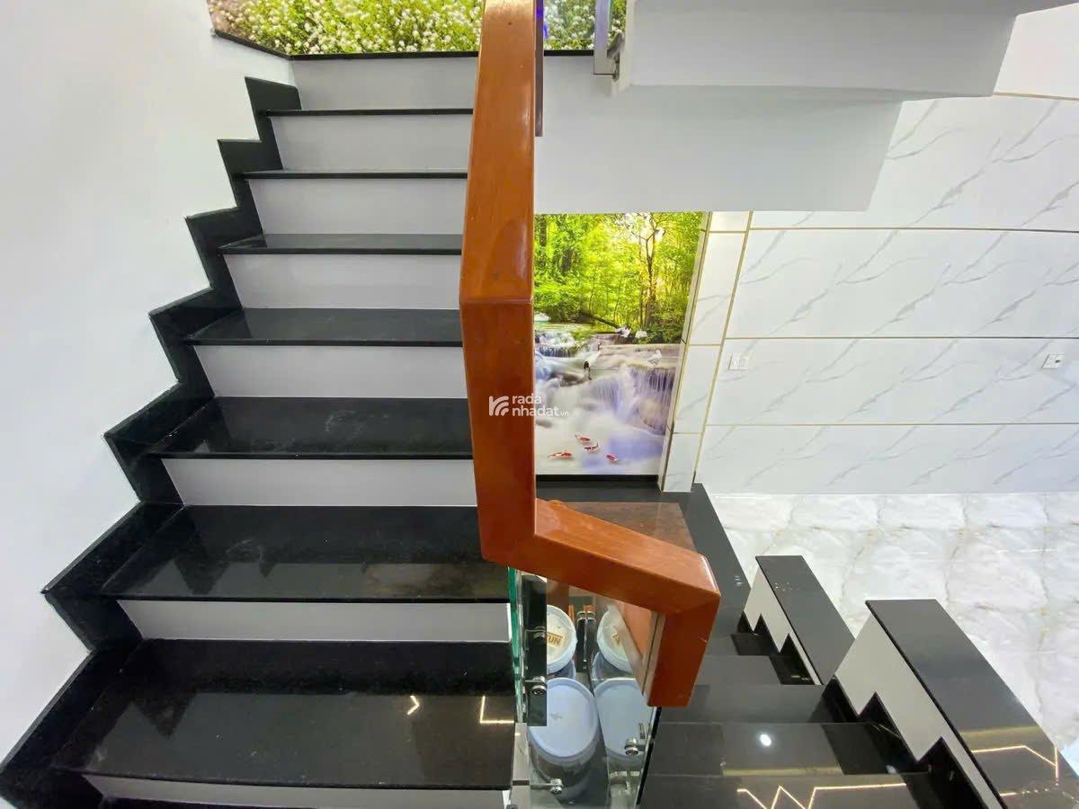 SIÊU PHẨM 5 TẦNG ,CÓ THANG MÁY, HƯƠNG LỘ 2,BÌNH TRỊ ĐÔNG ,BÌNH TÂN CHỈ 8.2 TỶ