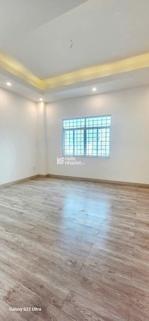 QUAN 7- 10 TỈ HƠN NHÀ MẶT TIỀN 5 LẦU-NGANG 5M NGAY KDC BỘ CÔNG AN