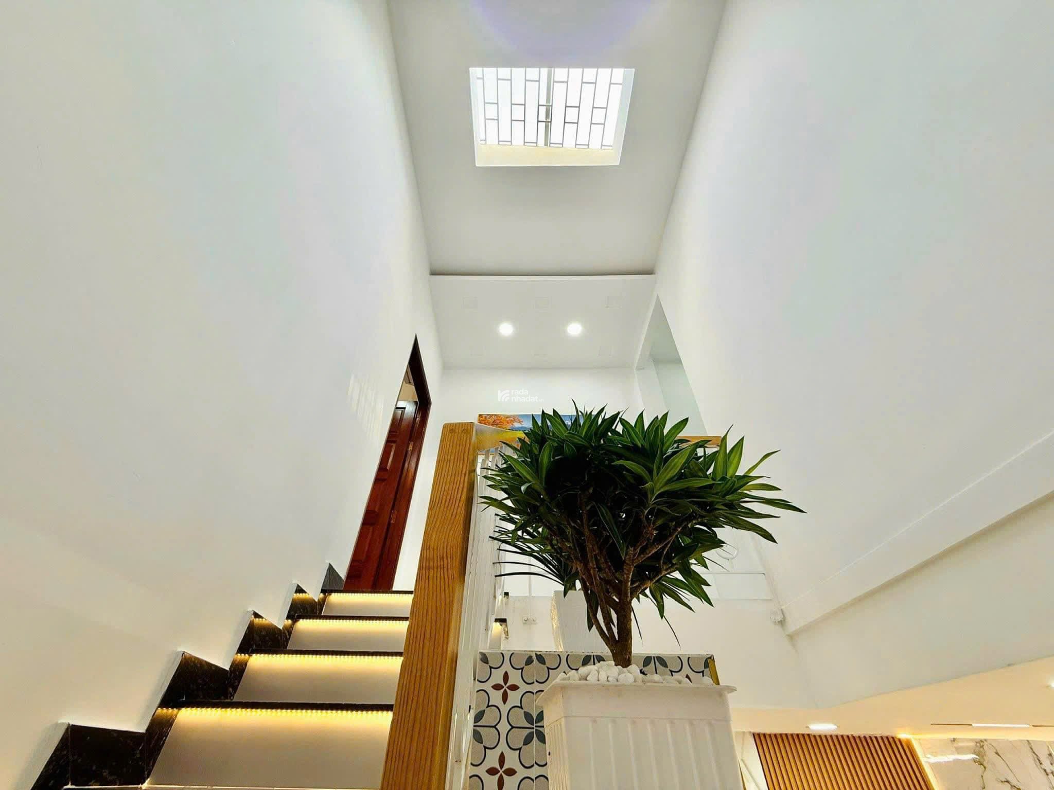 Nhà đang cho thuê 10tr/tháng giá 4tỷ Bùi Quang Là P12 Q. Gò Vấp DT 67.1m2