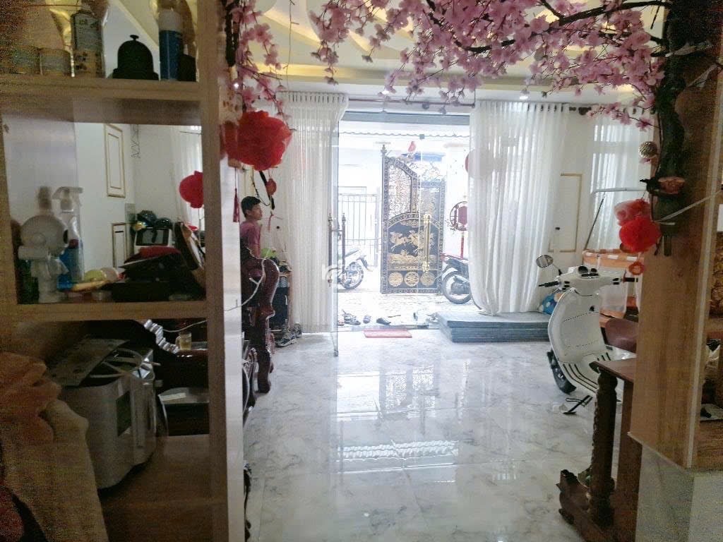 Bán nhà Quận 7 Nhà mới hiện đại 3 tầng 6 phòng ngủ ngang 7x19m chỉ 9 tỷ nhỉnh