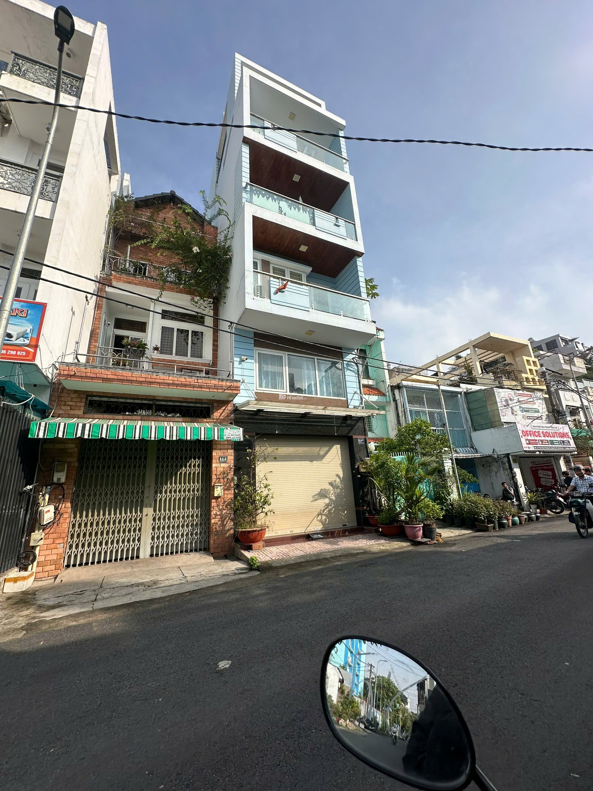 BÁN NHÀ MẶT TIỀN TAM ĐẢO QUẬN 10 - 6 TẦNG - 18.9 tỷ