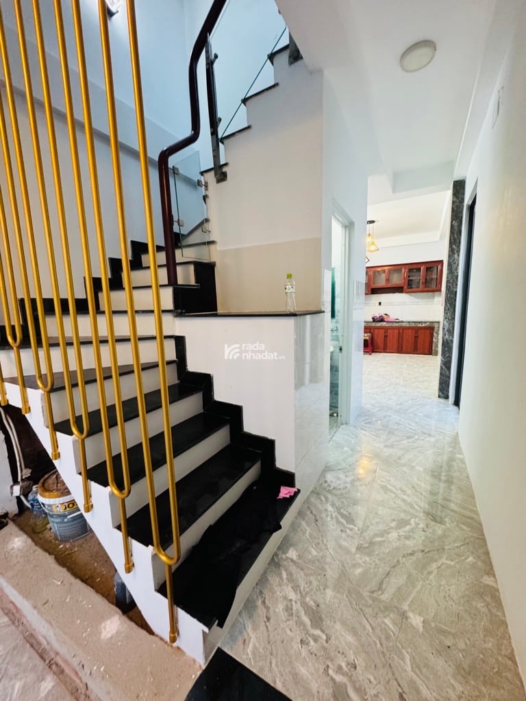 LÔ GÓC 4 TẦNG MỚI ĐẸP -  MẶT TIỀN LỘ LỚN MÃ LÒ - Ở VÀ KINH DOANH. 