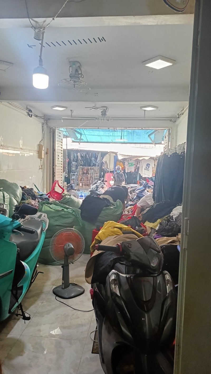 MẶT TIỀN CHỢ HOÀNG HOA THÁM KINH DOANH SẦM UẤT