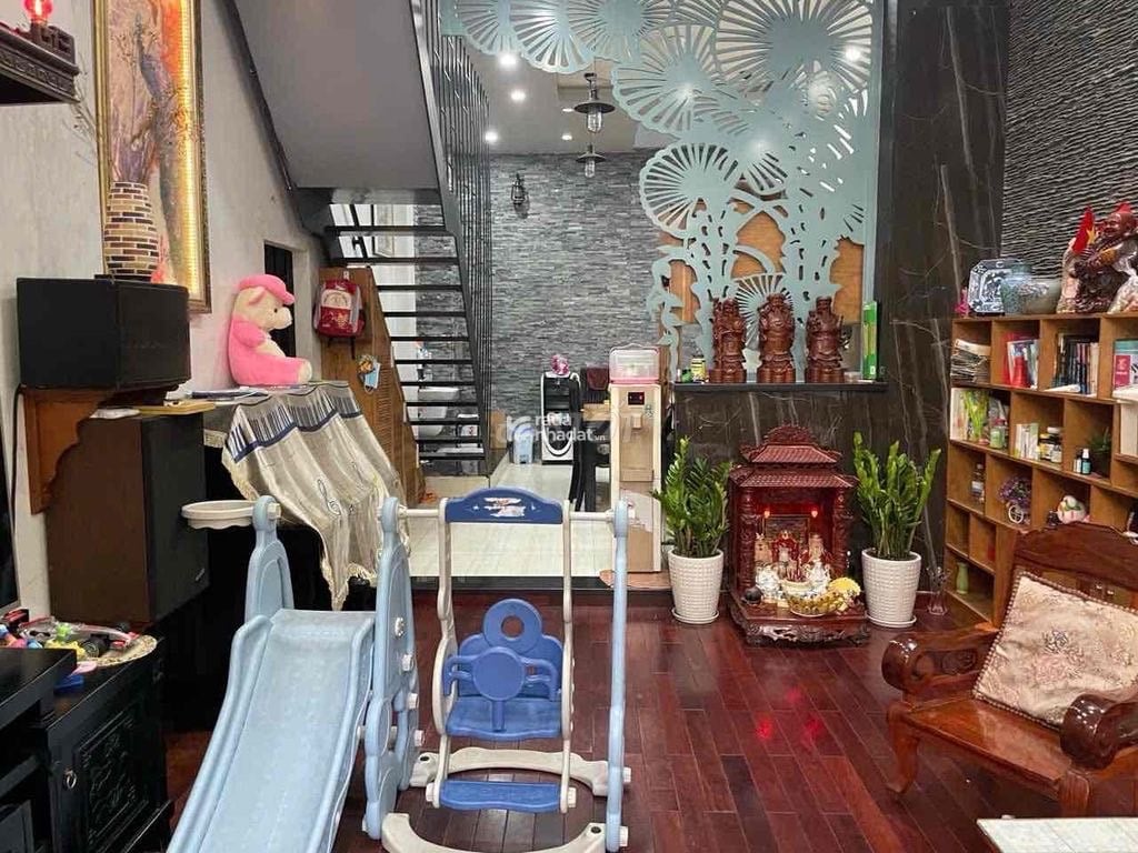 BIỆT THƯ 4 TẦNG - 104M2 - Ô TÔ ĐỂ NHÀ - KHU VIP NGUYỄN QUÝ ANH - TÂN PHÚ