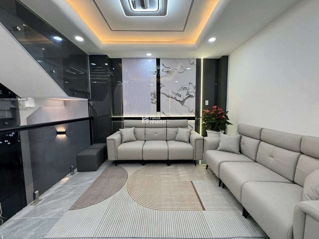 Chỉ Nhỉnh 6 Tỷ, Sở Hữu Nhà Hương Lộ 2, Sát BV Bình Tân, DT 60M2, 4 Tầng, HXH Thông
