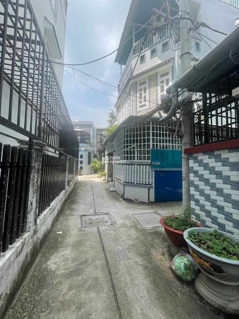 BÁN NHÀ HẺM 778 HUỲNH TẤN PHÁT, P. PHÚ THUẬN, QUẬN 7, 95M2