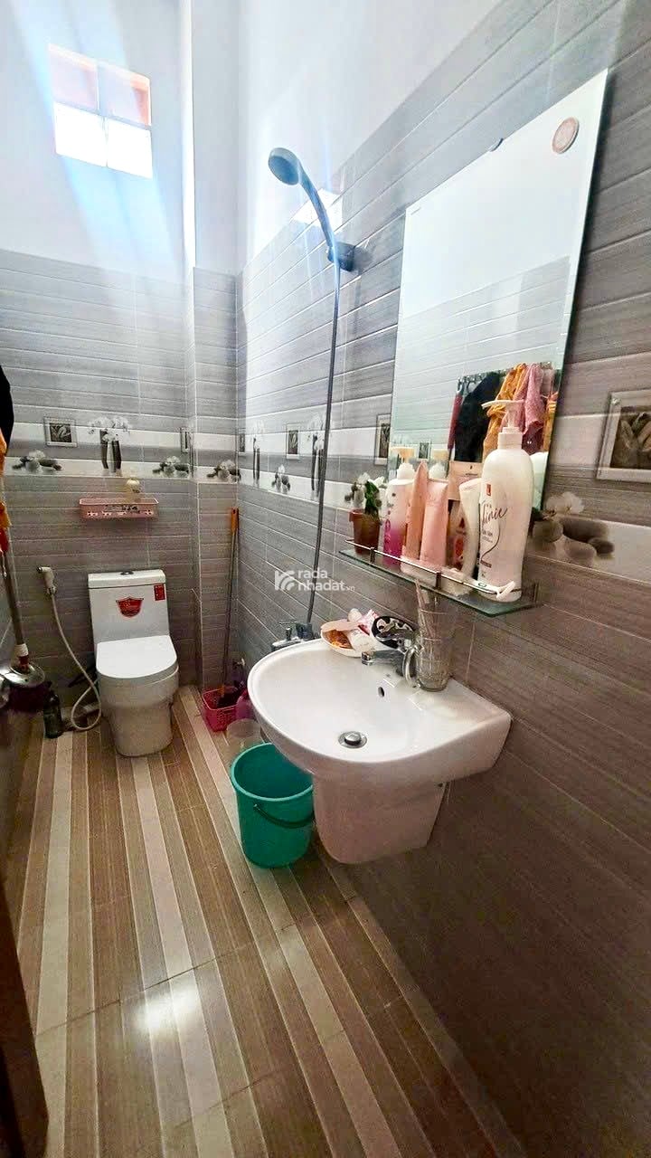 BÁN NHÀ 3 TẦNG - HẺM RỘNG THÔNG THOÁNG - PHƯỜNG TÂN HƯNG - QUẬN 7