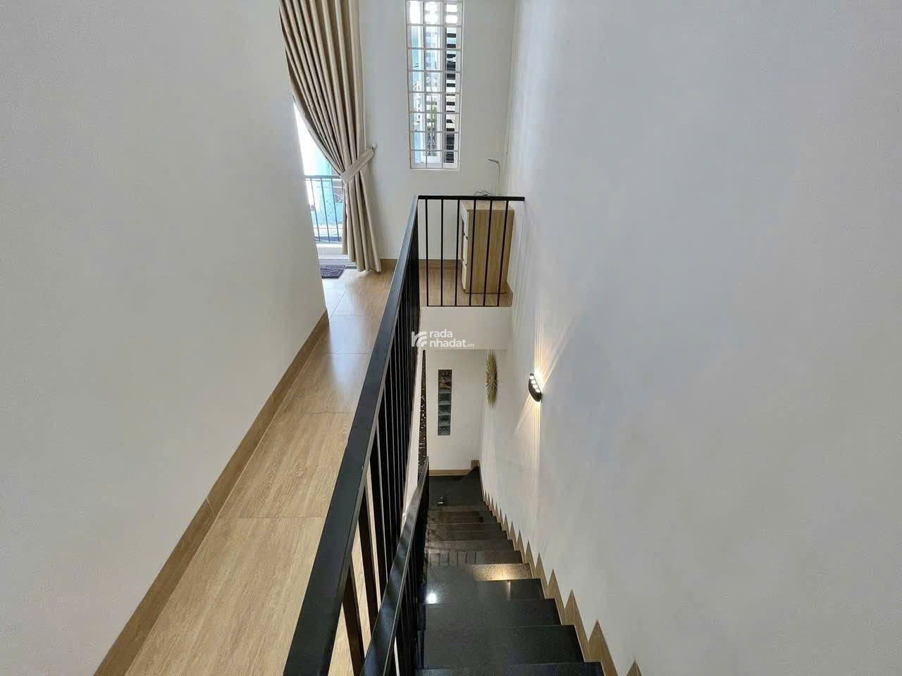 Chủ về quê sống cần bán gấp nhà Âu Dương Lân, Quận 8 giá nhỉnh 3 tỷ, SHR full nội thất