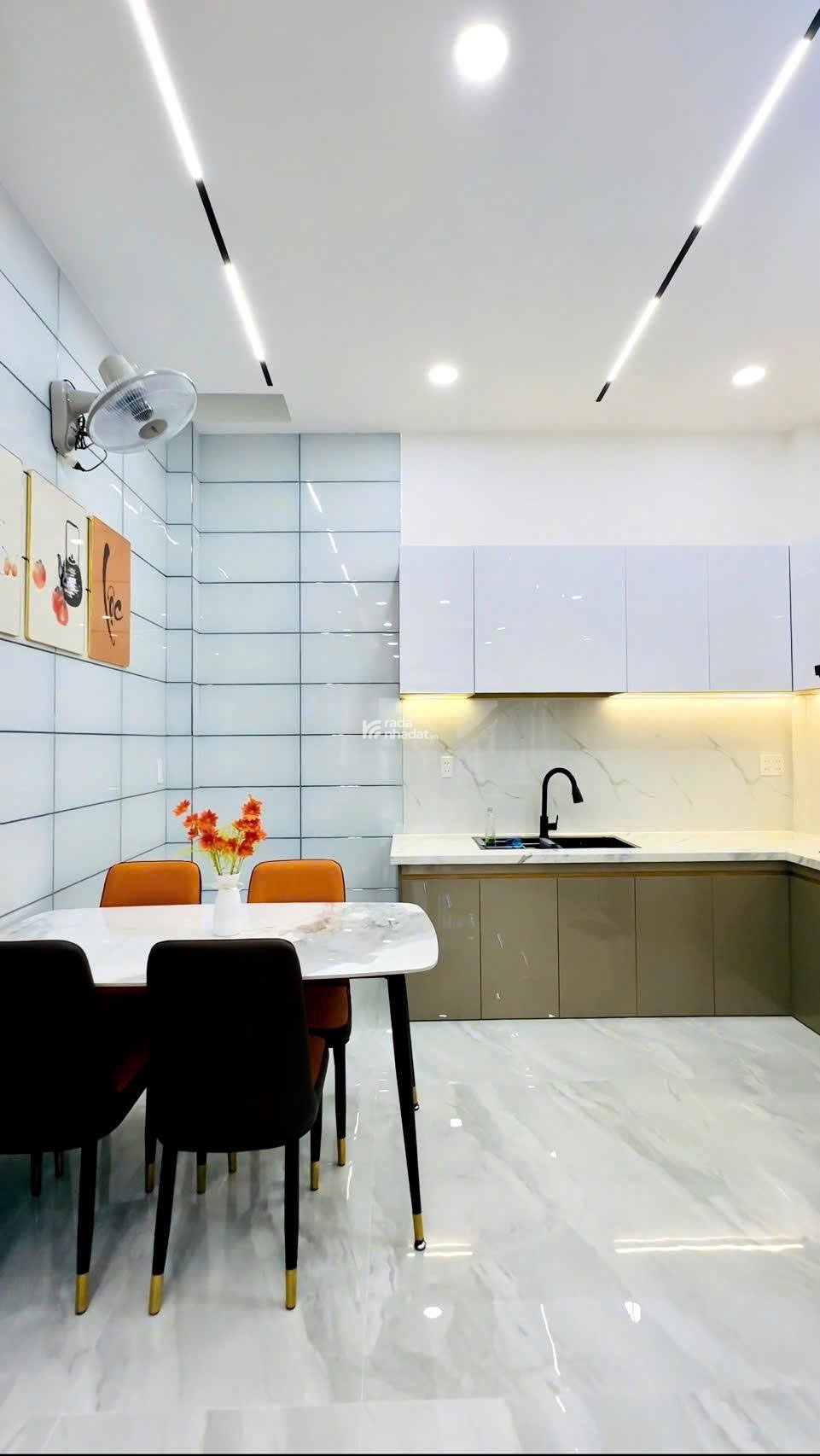 BÁN NHÀ đi ĐỊNH CƯ 48,9m2 giá 4tỷ65 Đường Phạm Văn Hai Phường 5 Quận Tân Bình  Tphcm