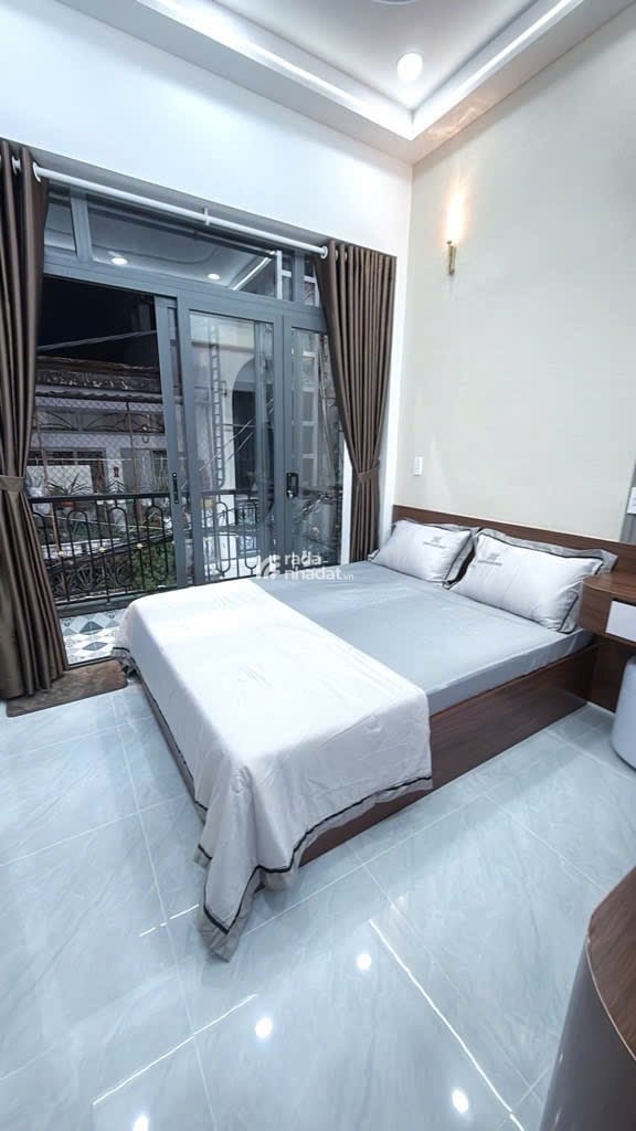 Bán nhà mới HXH tặng kèm nội thất -Huỳnh Văn Nghệ-Phường 15 -Tân Bình