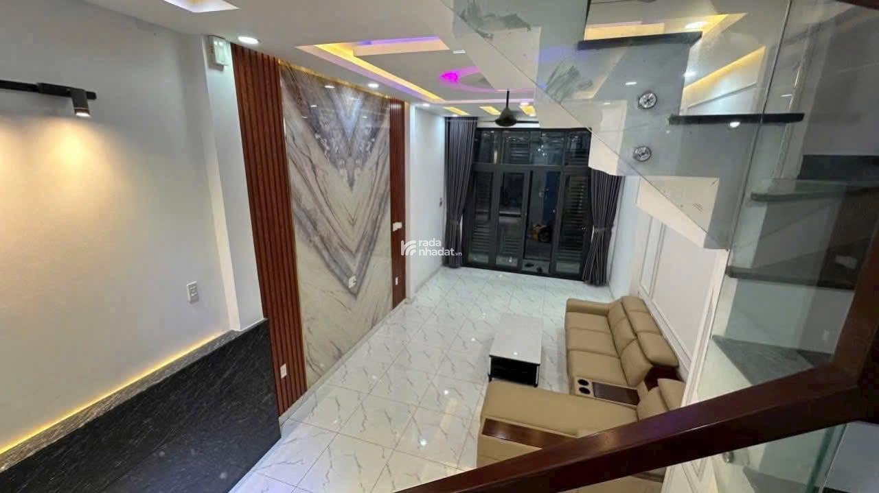 Cần tiền bán nhà Đường Nguyễn Thái Sơn Gò Vấp 70m2 Giá 3ty120 lh Vân xem