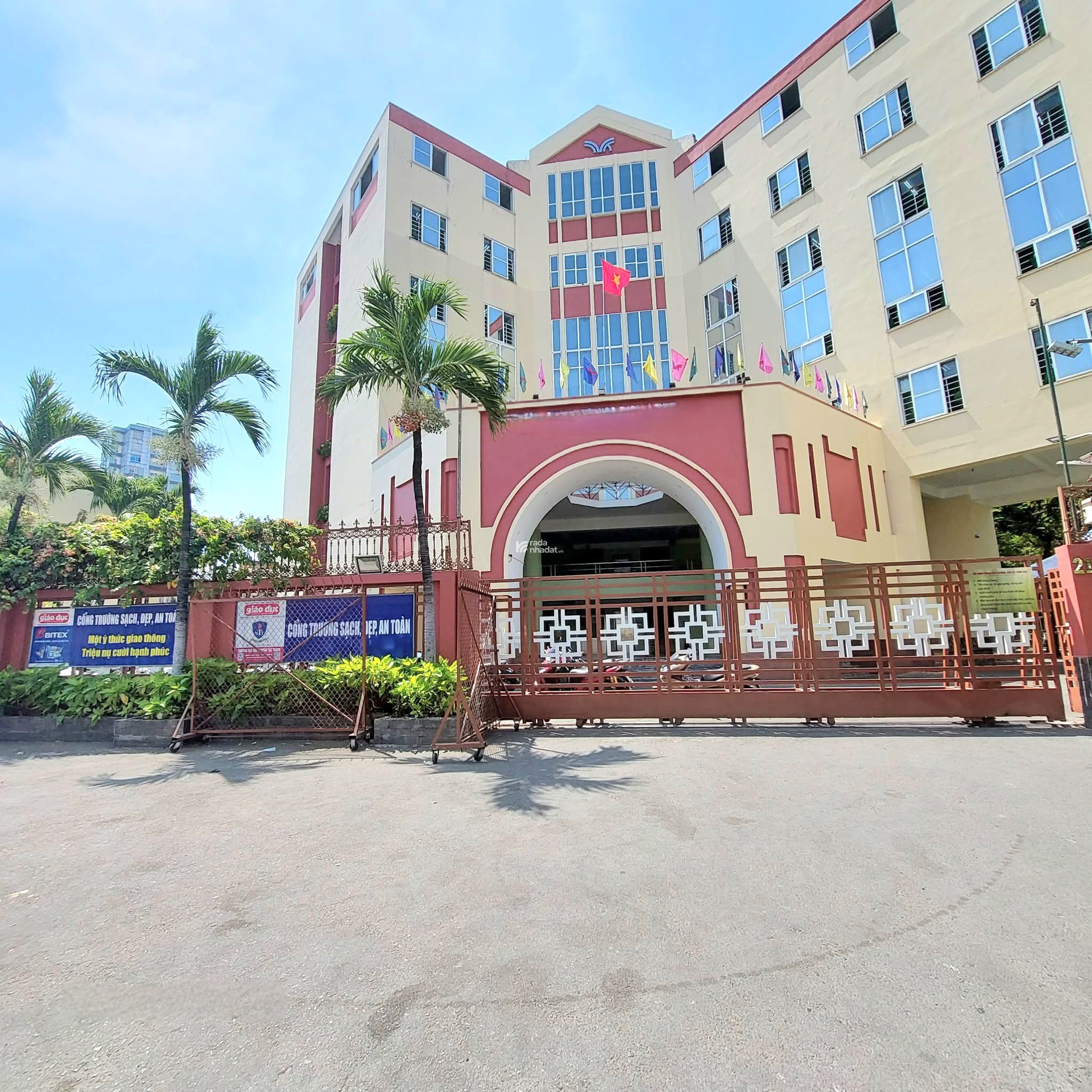 BÁN NHÀ 5 TẦNG THANG MÁY - 90M2 - HXT THÔNG - CẠNH QUẬN 11