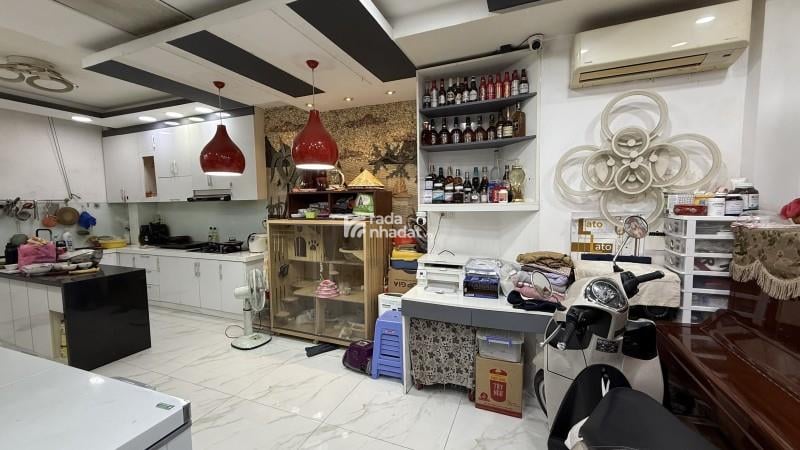 HXH 1 TRỤC SÁT MT LÊ HỒNG PHONG QUẬN 10 - 60M2 - 5 TẦNG - VỪA Ở VỪA CHO THUÊ - DÒNG TIỀN 30TR/THÁNG