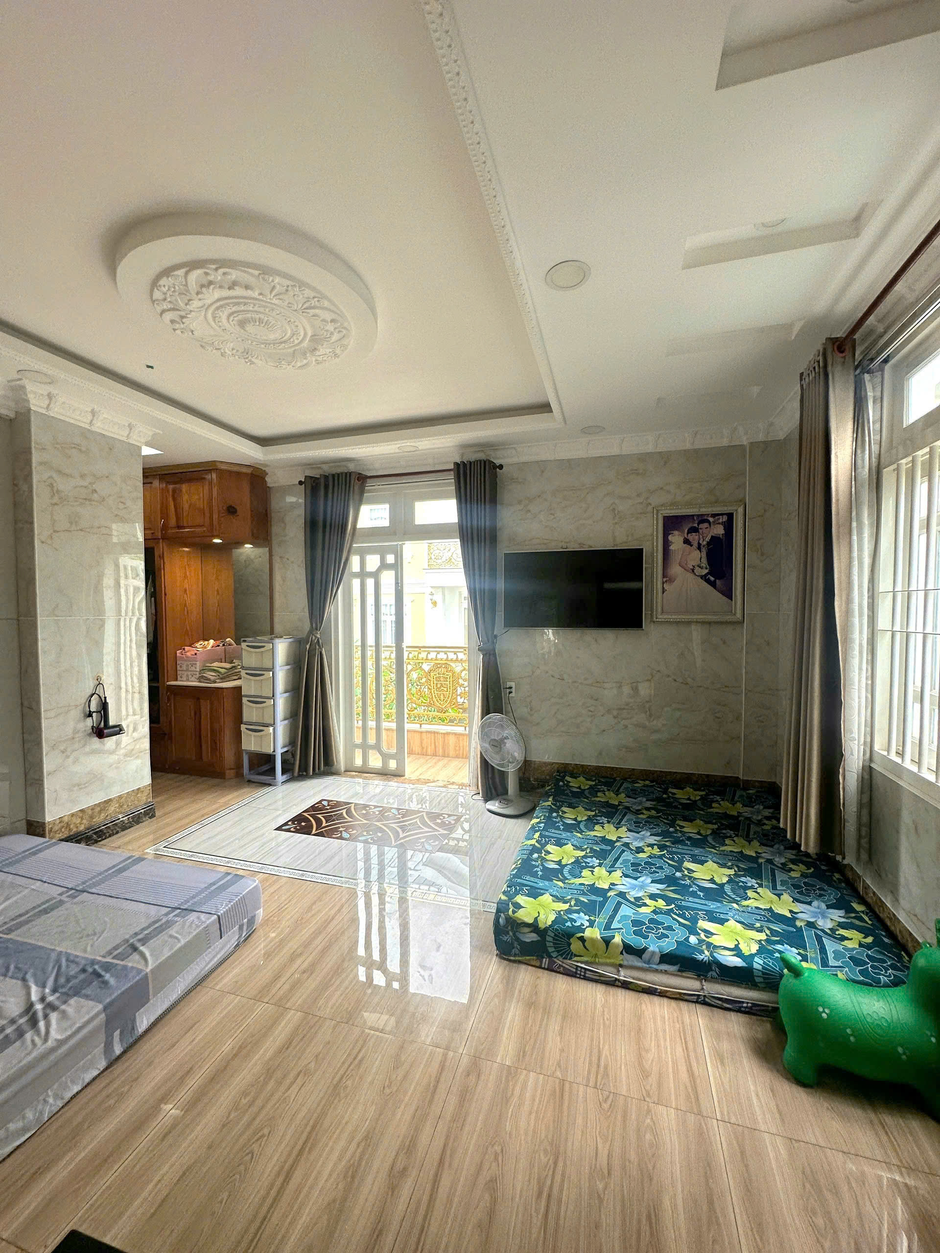 BIỆT THỰ  3 TẦNG , 100m2, KHU TOÀN BIỆT THỰ - AN NINH- P. BHH, BÌNH TÂN 