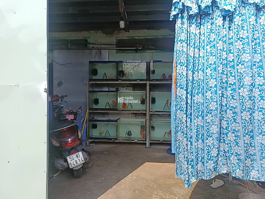 Nhà , đất  300m2,  gồm 3 căn nhà,  ngay Tân Nhựt,  Bình Chánh 