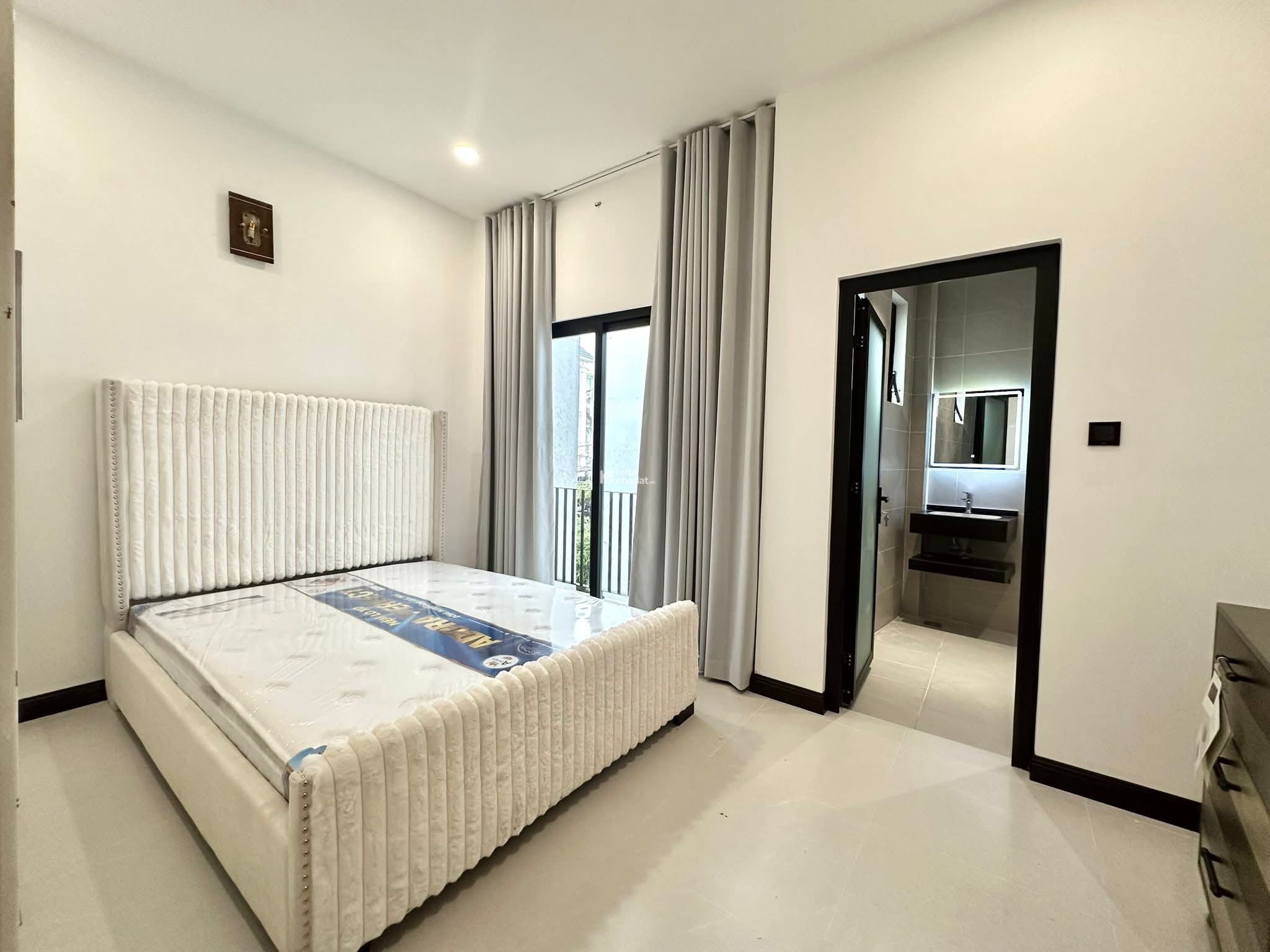  Siêu Phẩm 3 Tầng QUẬN 7 (cũ) - Trần Xuân Soạn - 03 Ngủ - 04 Wc - Hẻm 1 Sẹc - Giá 6.x Tỷ (Nhỏ)