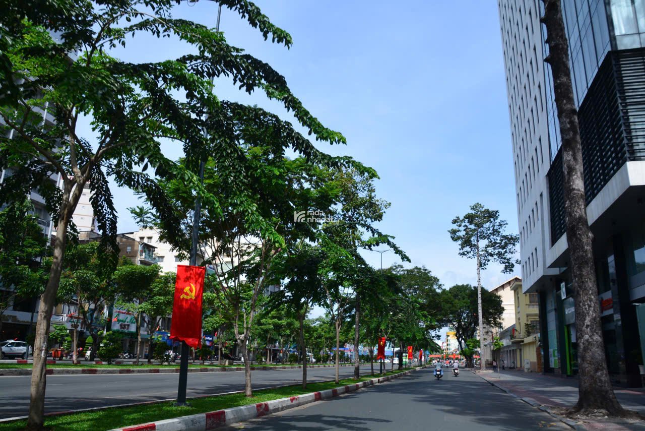 VỊ TRÍ SIÊU SIÊU VIP, SẢN PHẨM SIÊU HIẾM, GẦN CHỢ BẾN THÀNH, 3 TẦNG 8,2X18 CHỈ 500 TỶ.