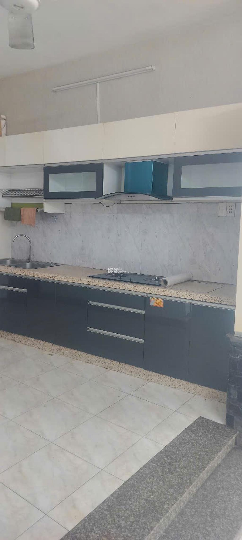 3 TẦNG - 5 PN TẦNG TRỆT CÓ 1 PN - NGANG 4.5M - GẦN ÂU CƠ LẠC LONG QUÂN - GIÁP TÂN BÌNH & QUẬN 11 - 