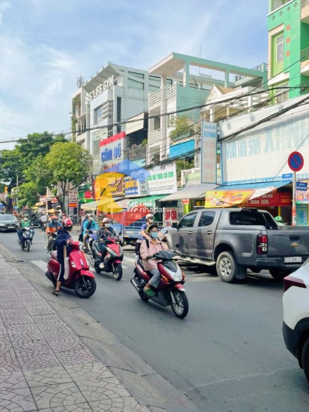 Bán nhà 2MT Hoàng Hoa Thám, Tân Bình - 6x27m - GIÁ 28 TỶ