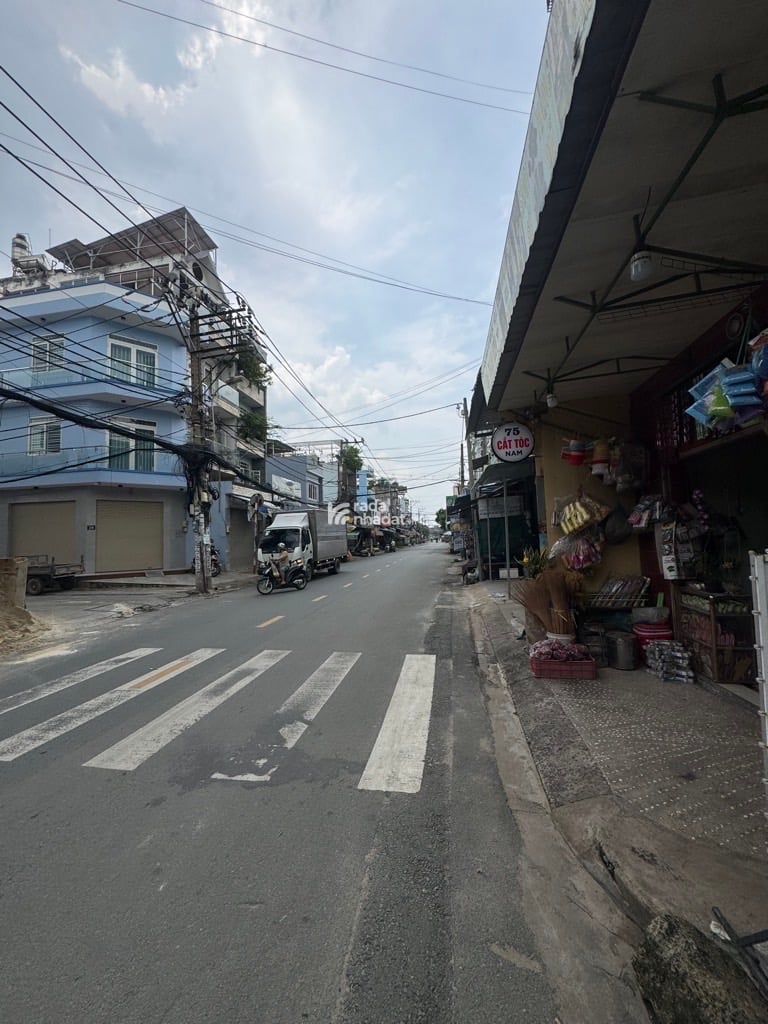 Bán nhà gần AEON tân phú phường bình hưng hoà