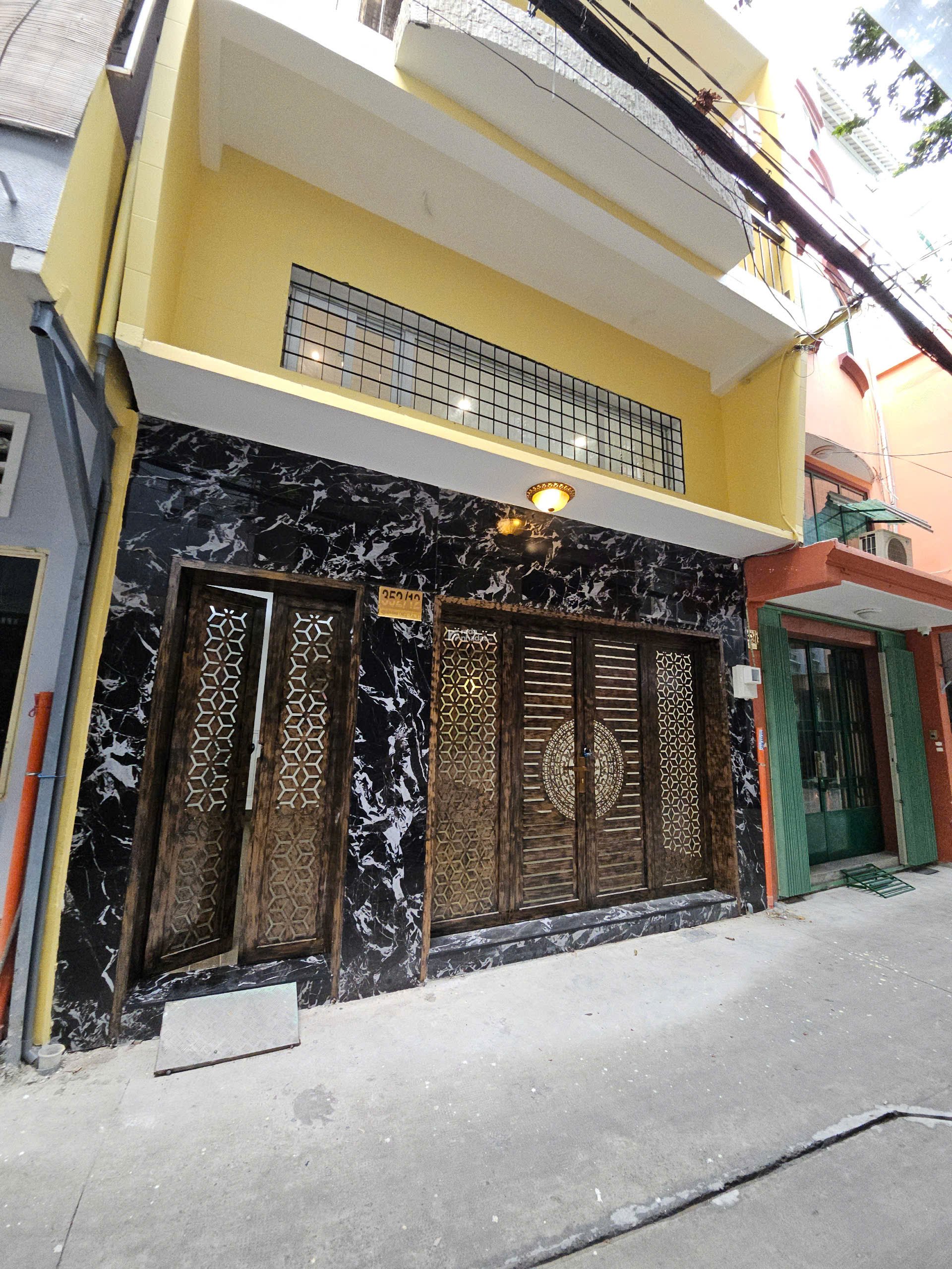 BÁN NHÀ HẺM XE HƠI NGUYỄN THIỆN THUẬT 55 MÉT VUÔNG GIÁ 16 TỶ - SẴN HĐT 38.5 tr/ Tháng