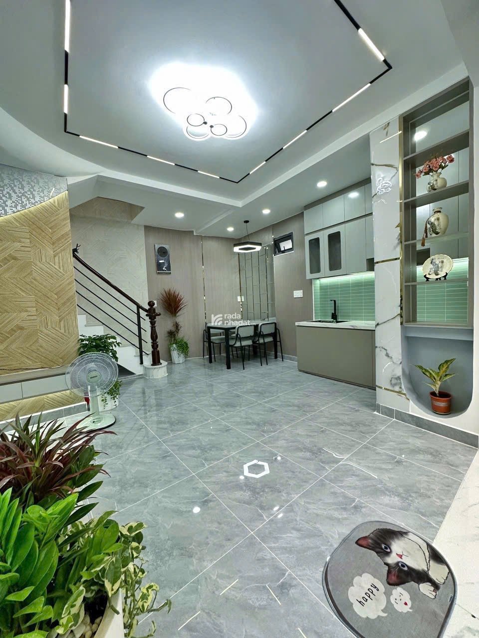 Nhà mới 5 tầng đường Xô Viết Nghệ Tĩnh P25 Bình Thạnh Chỉ 5,5 tỷ