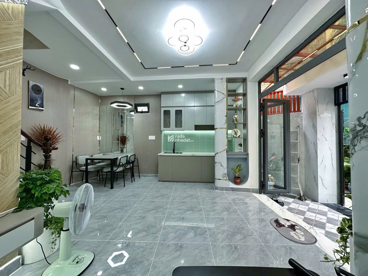 Nhà mới 5 tầng đường Xô Viết Nghệ Tĩnh P25 Bình Thạnh Chỉ 5,5 tỷ