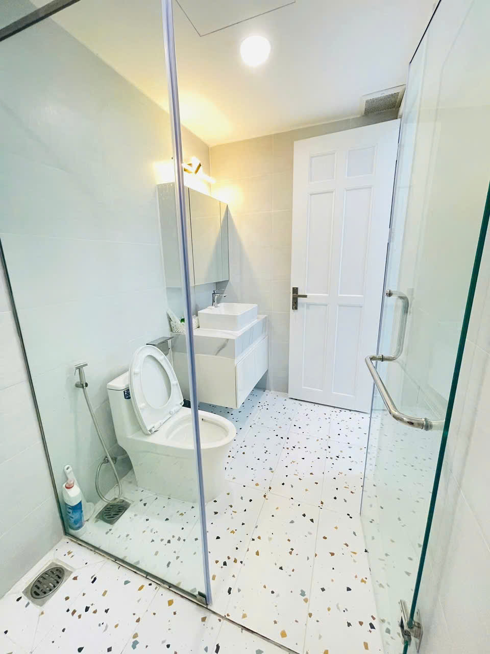 Cho thuê căn hộ 1PN1WC full nội thất - 14,5 triệu/tháng - Celesta Rise