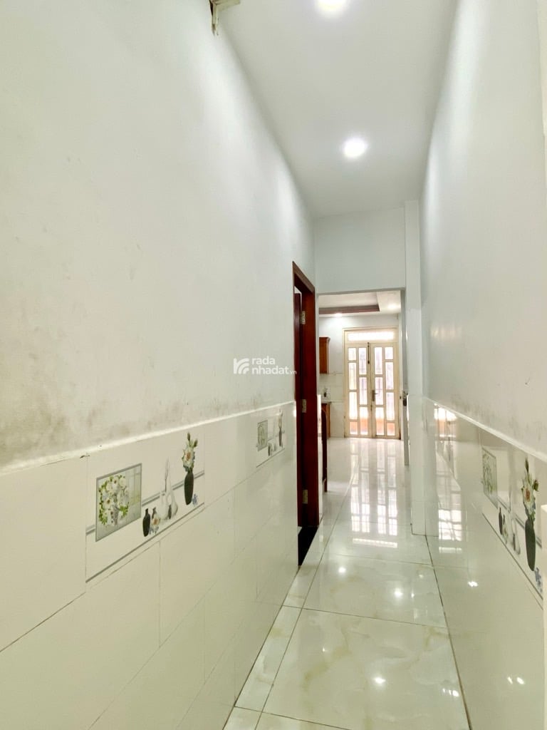 BÁN NHÀ BÌNH TÂN L 71M2 4PN 6.1 TỶ HẺM XE HƠI THÔNG GẦN CHỢ GIÁP TÊN LỬA