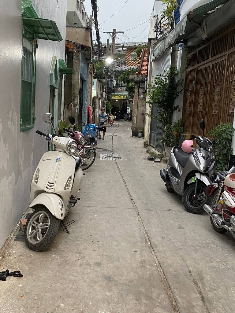 GIÁ RẺ. HẺM 4MTRẦN THỊ TRỌNG, TÂN BÌNH, 52M2 CÓ KC Ở NGAY. GIẢM 350TR CHỈ 6.25T TL 