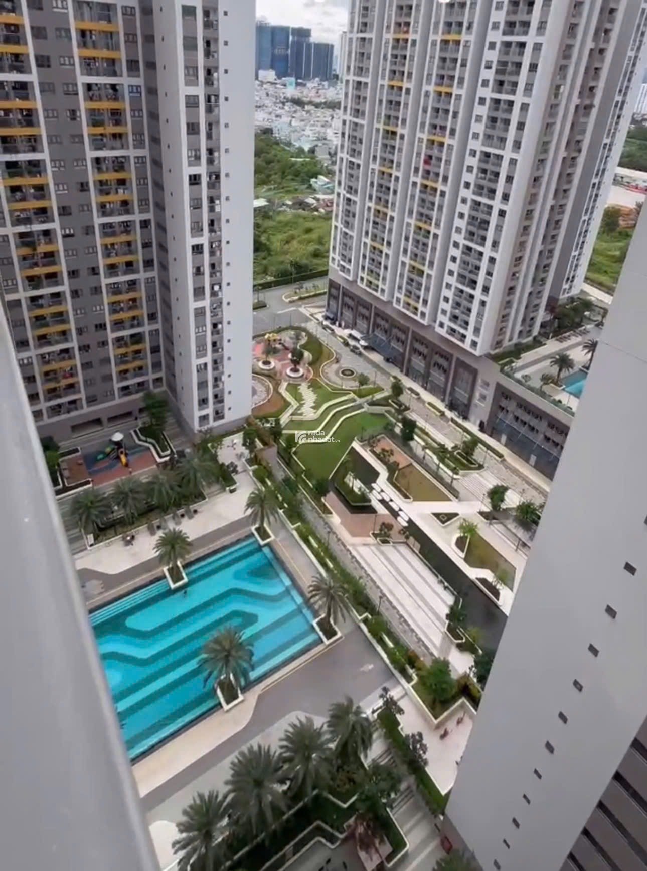 2PN2WC- 67m2 - Bán 3.75 tỷ - Đủ nội thất - Tầng 22 - Q7 Riverside