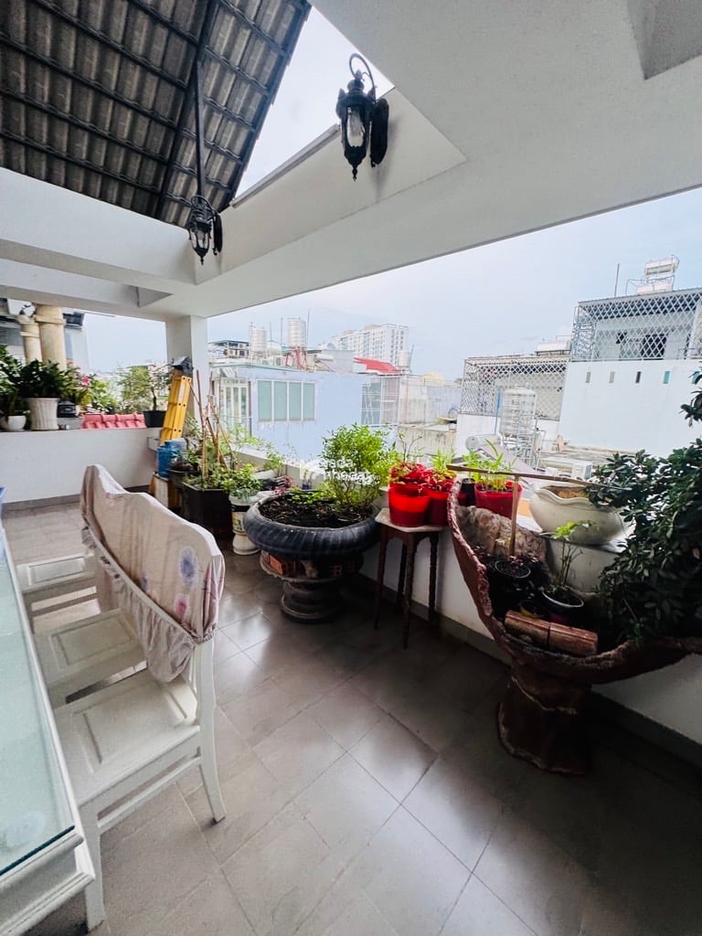  SIÊU PHẨM BIỆT THỰ –NGANG HIẾM 8x19 VUÔNG A4- NGAY CHỢ VẢI PHÚ THỌ HÒA, Q.TÂN PHÚ NHỈNH 