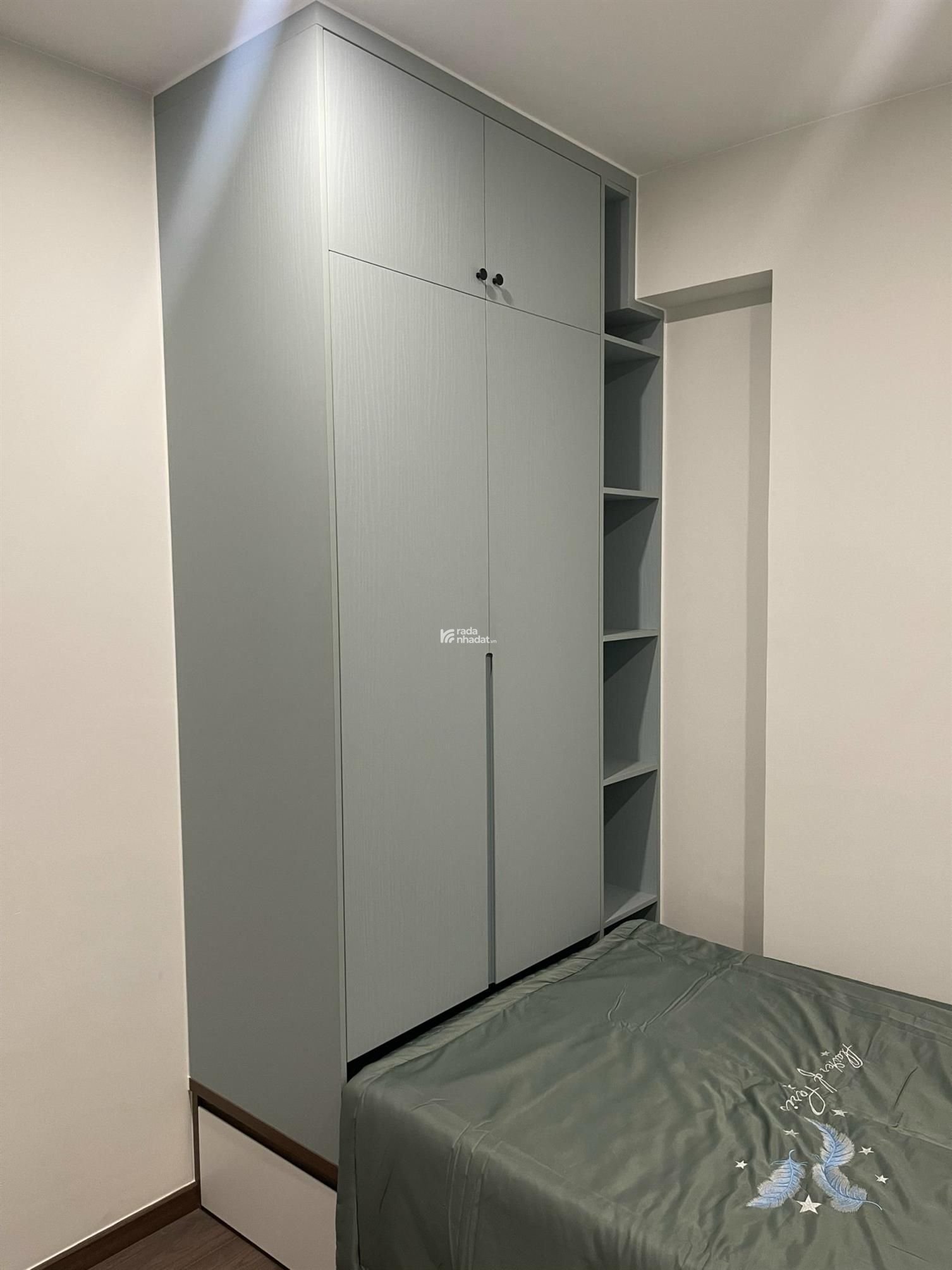 Bán gấp căn hộ 2 phòng ngủ, full nội thất, giá chỉ 2,3 tỷ