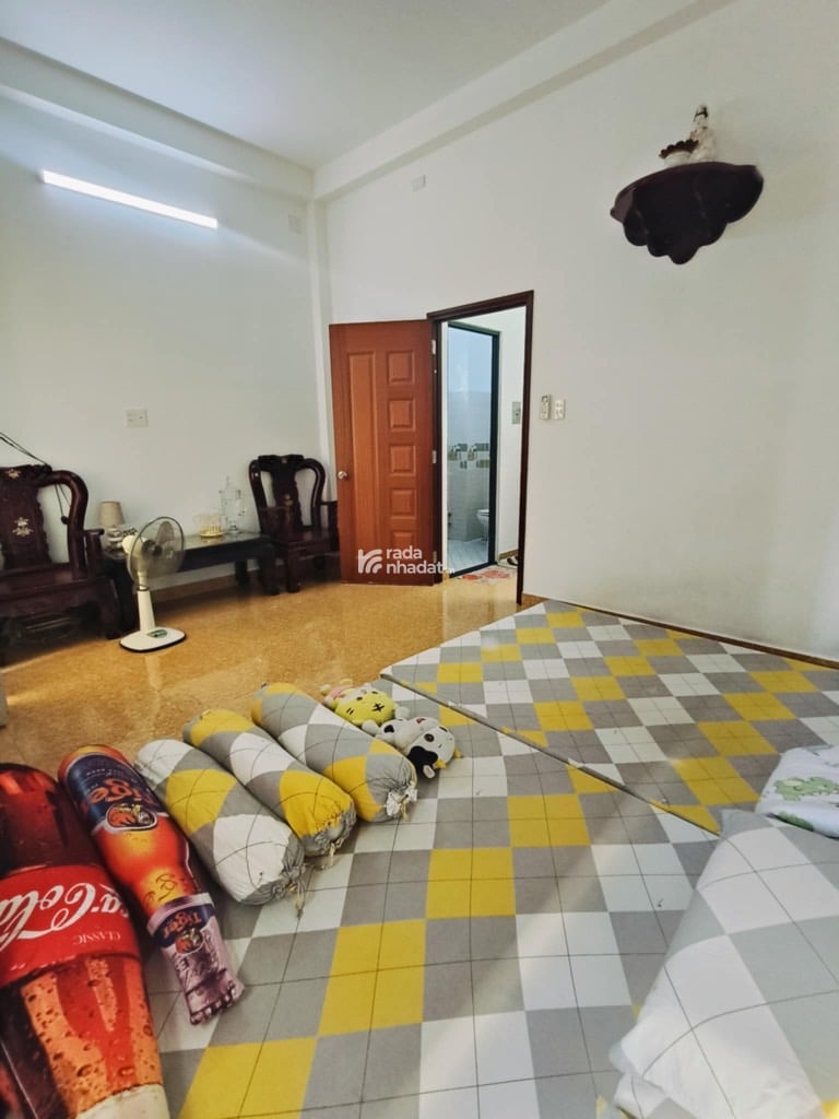 4 TẦNG BÔNG SAO PHƯỜNG 5, QUẬN 8 DT: 4.8*10M- 8 TỶ 2