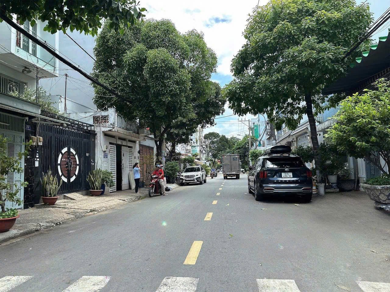 NGỘP BANK nhà hẻm 736 Lê Đức Thọ 88m2 ngang 4.1m 5 tầng tặng NT sát trường chỉ 9.99 tỷ.