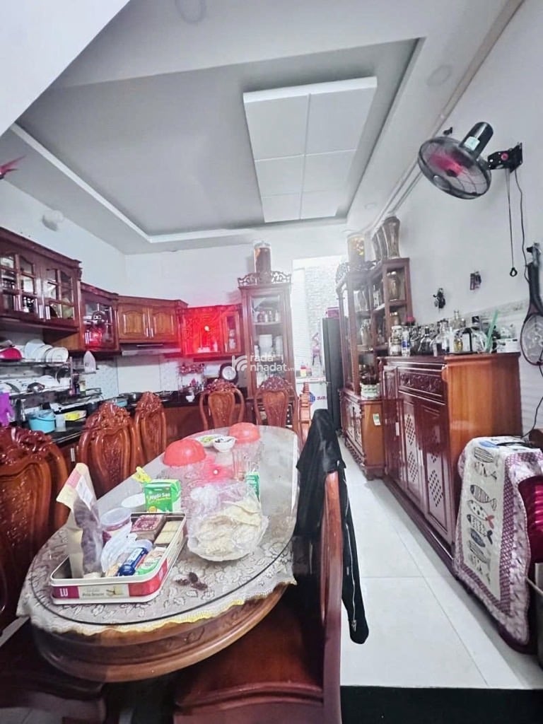 XE HƠI NGỦ TRONG NHÀ - 62M2 - 4 TẦNG ĐÚC BTCT - NGANG 4M - 5 PHÒNG - HOÀN CÔNG ĐỦ