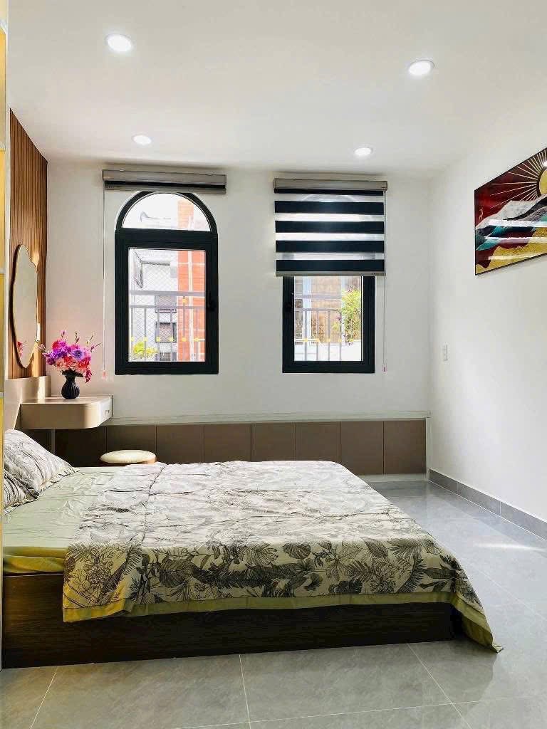 Bán nhà 1/ đường Nguyễn Thái Sơn phường 4 Gò Vấp, 3.28 tỷ hẻm xe hơi sổ hồng riêng