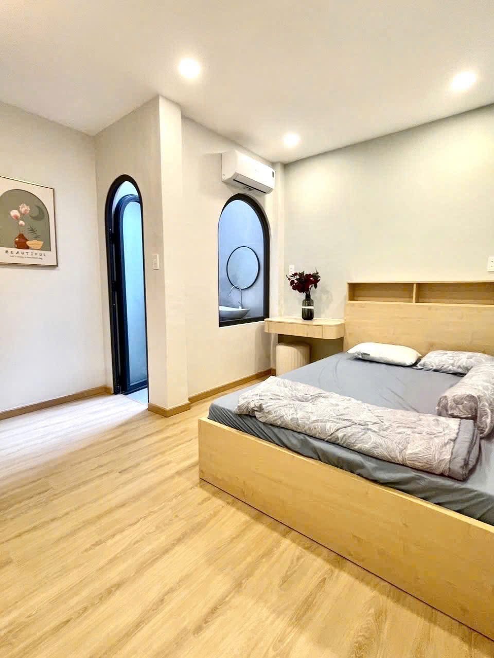 Bán nhà 1/ đường Nguyễn Thái Sơn phường 4 Gò Vấp, 3.28 tỷ hẻm xe hơi sổ hồng riêng