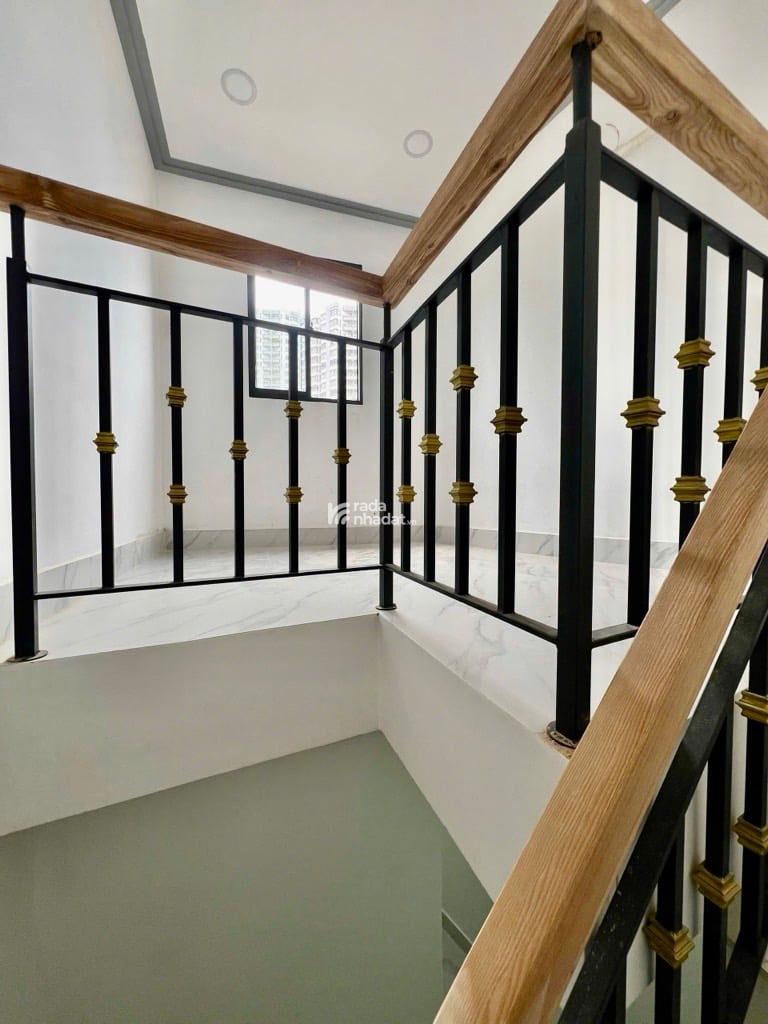 BÁN NHÀ ĐẸP HẬU GIANG QUẬN 6 33M2 3 TẦNG 3.X TỶ 3PN 2WC BÌNH PHÚ TRUNG TÂM 