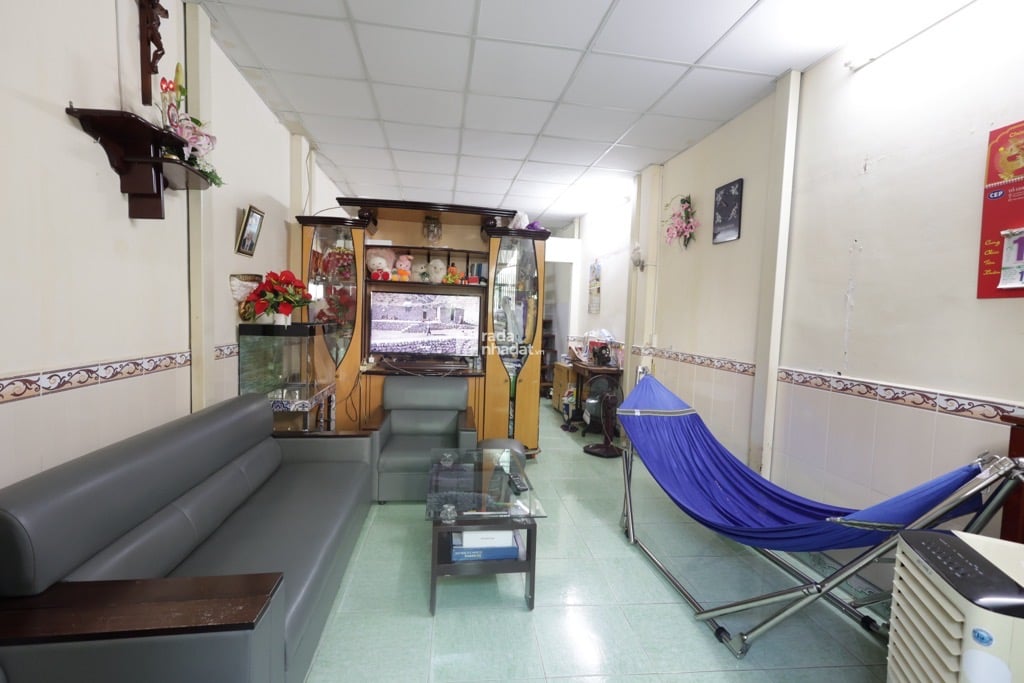 HẺM XE HƠI SÁT NHÀ CMT8, TÂN BÌNH, 47M2 TIỆN XÂY MỚI. GIẢM 350TR CHỈ CÒN 5.8T TL 